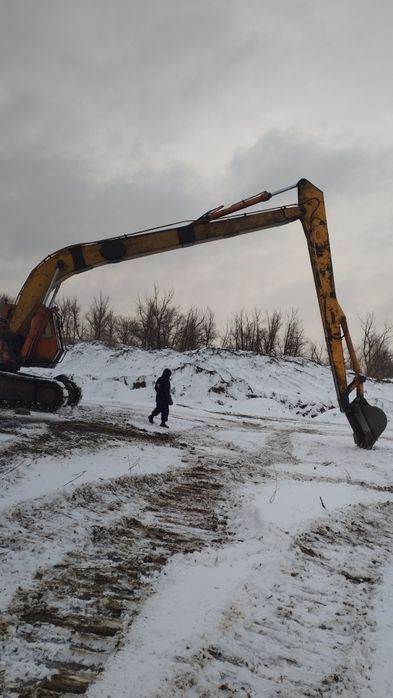 Продам экскаватор