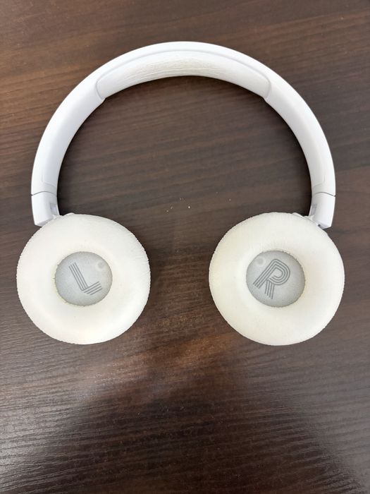 Наушники JBL Tune 670NC