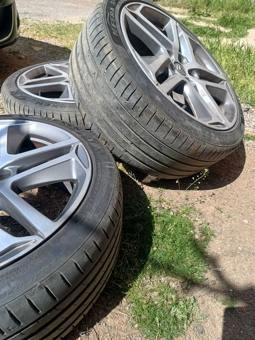 Оригинални джанти 18-ки с гуми за Peogeot / Citroen