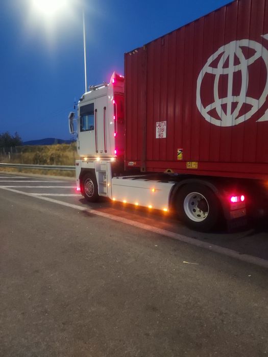 VÂND Renault Magnum