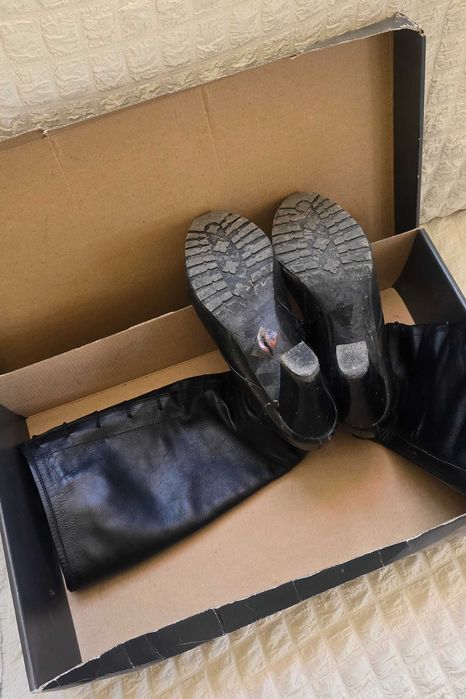 Ботуши от естествена кожа черни