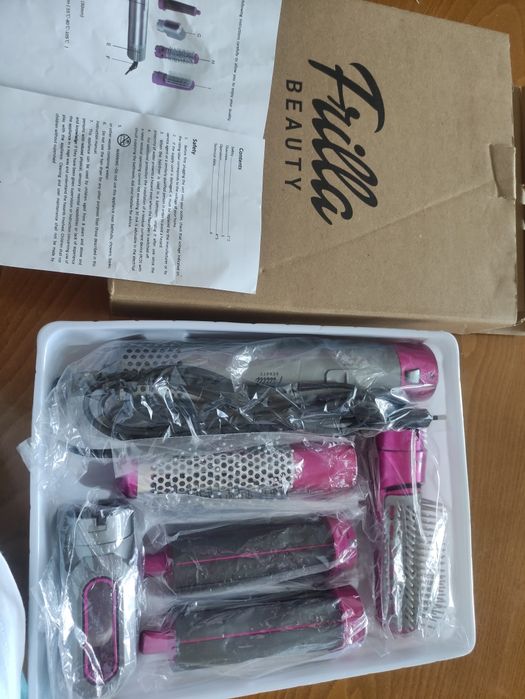 Уред за стилизиране на косата 5 в 1