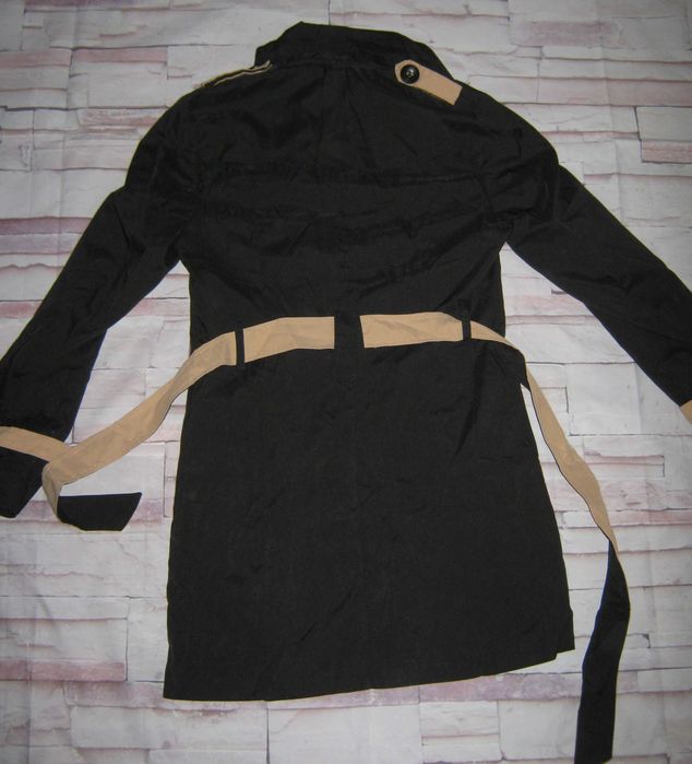 Дамски екстравагантен тренчкот