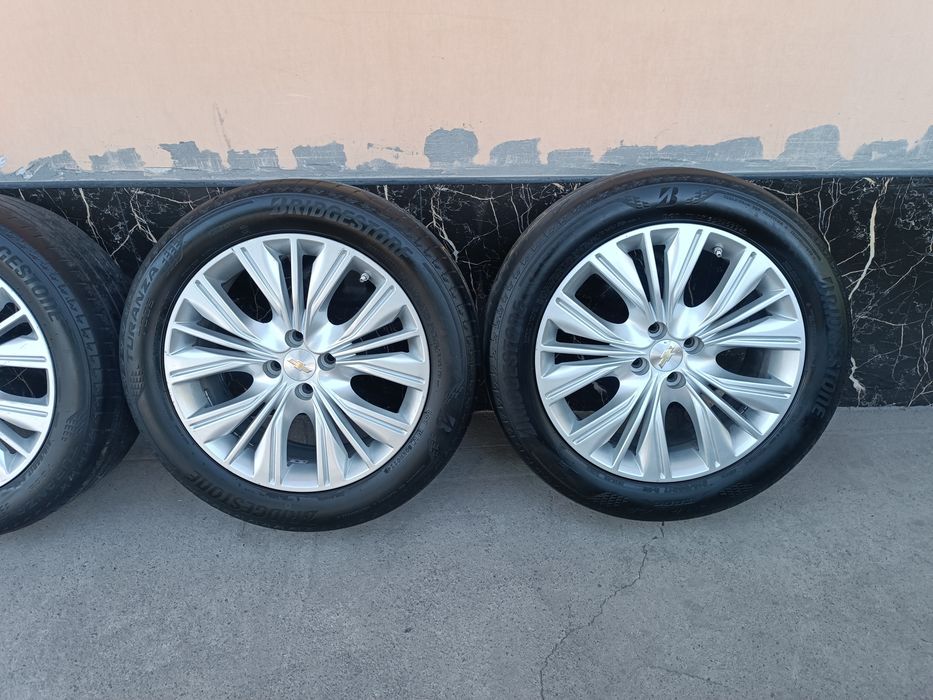 Kobalt Diska Balon 215 55 R17 Holati Yaxshi