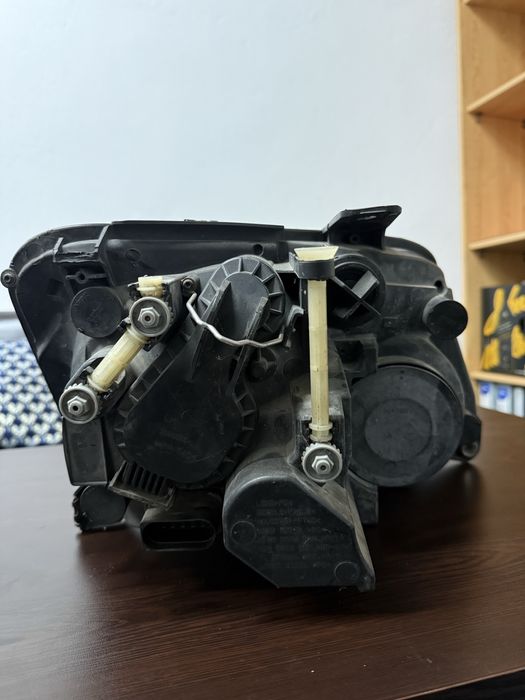 Faruri Volkswagen Amarok originale 2010-2022