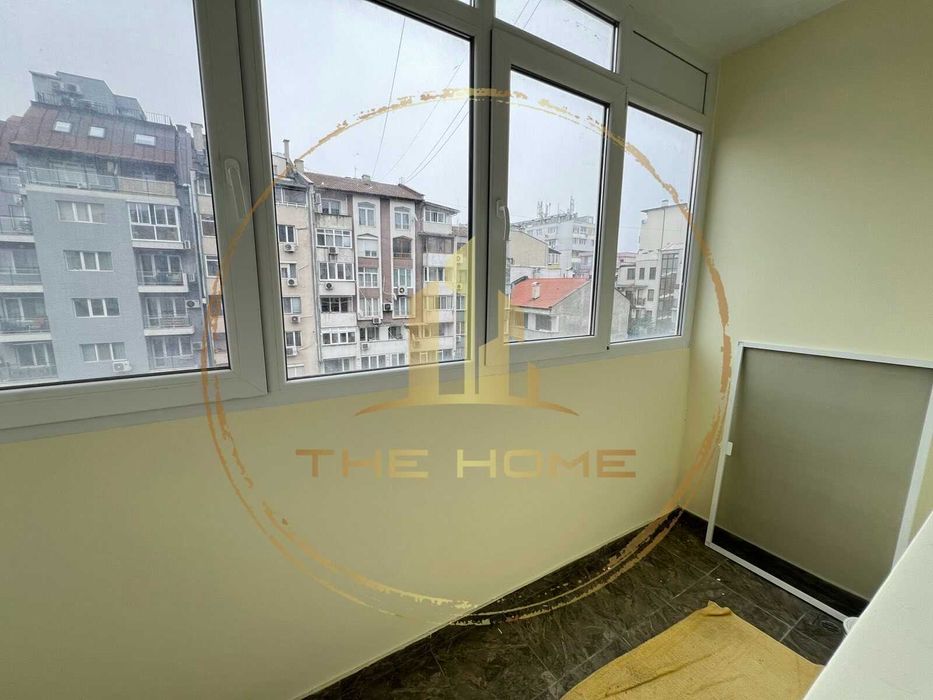 Отлична цена 3 стаен Колхозен Пазар