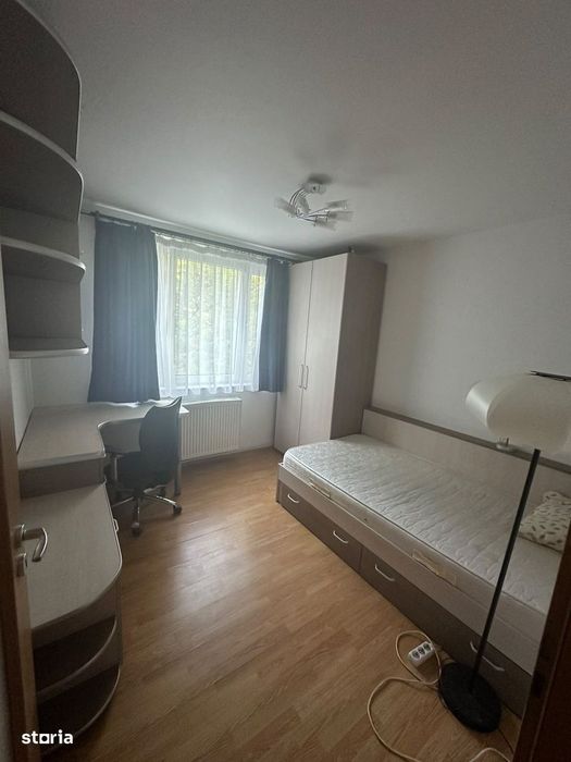 Vand 4 camere Titan, Barajul Bistriței , nr. 6, Etaj 2/4.