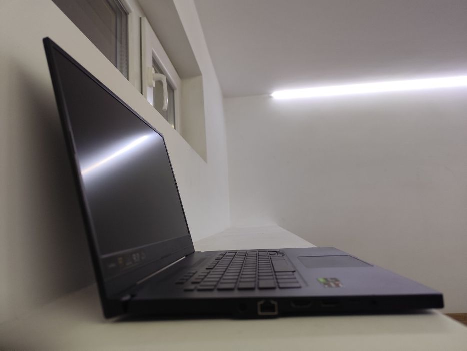 ASUS ROG Zephyrus G15