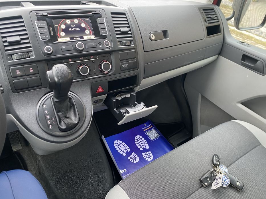 Vw Transporter T5 Doka /3locuri Rar efectuat Iasi • OLX.ro