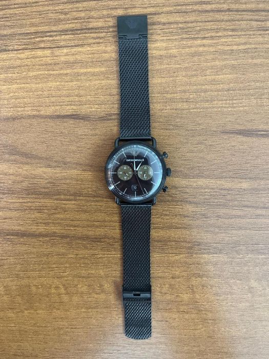 Продам часы Emporio Armani