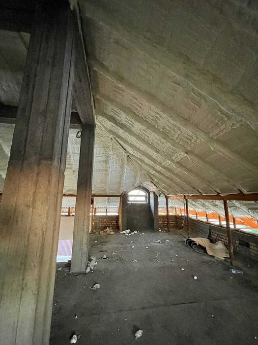 Утепление пеной пенополиуретаном ППУ, pena sepish, tom utepleniyasi