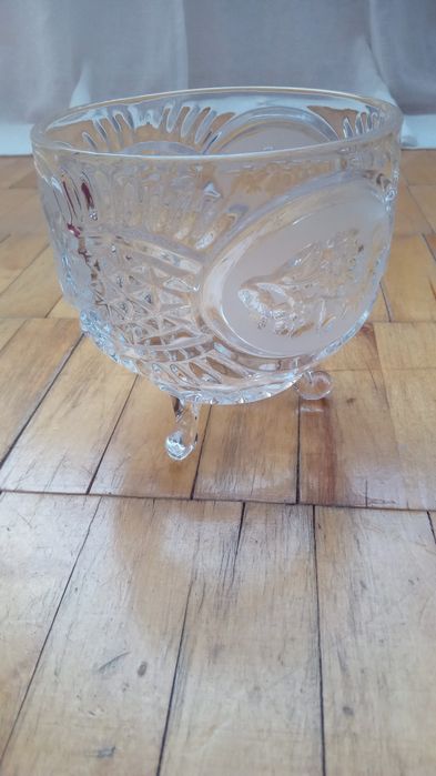 Вазы  хрустальные и для цветов