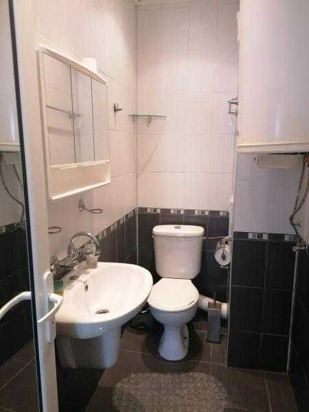 Дава се под наем Двустаен апартамент в Бургас, Център - 61 кв.м за 408 € - Снимка #5