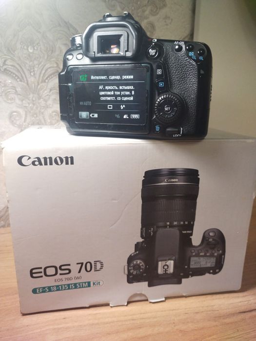 Продам фотоаппарат canon 70d