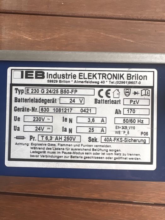 Немско зарядно IEB Filon Futur M E230 G24/25 B50-FP тягов акумулатор.