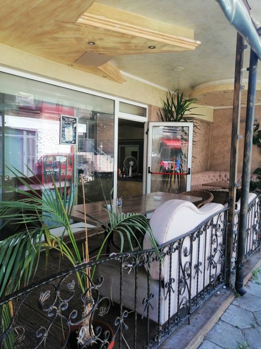 Търговско помещение работило като заведение от собственик!