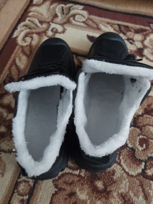 Ботинки с утеплителем