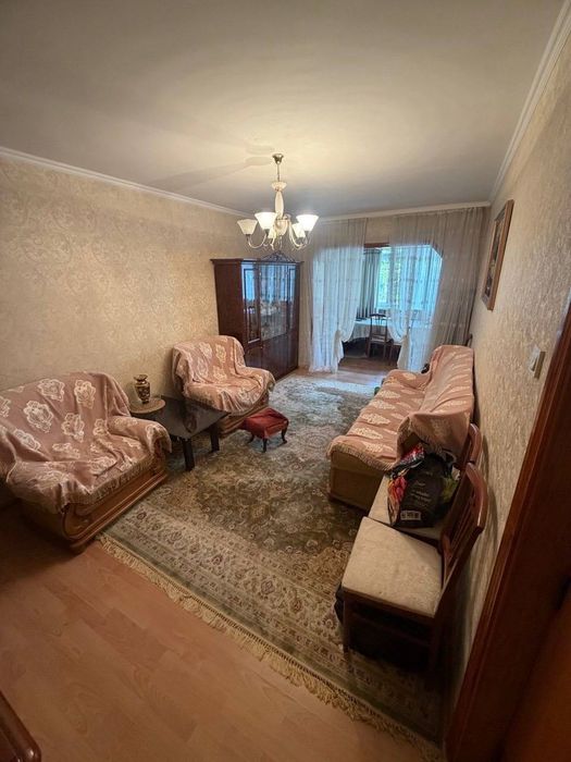 Алайский Продается 3 комнатная квартира метро Минор