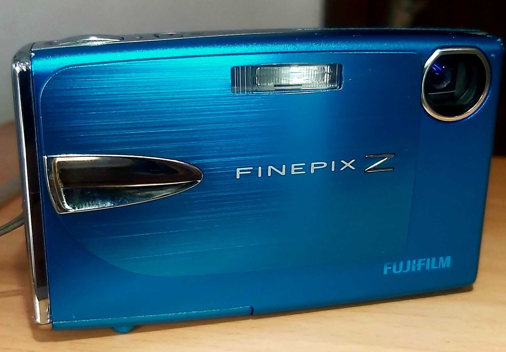 Fujifilm FinePix Z20fd - aparat foto digital (albastru electric)