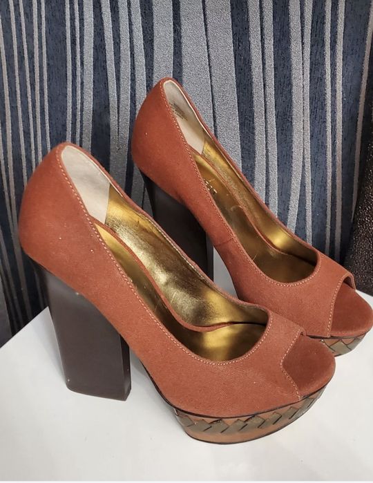 Продам туфли nine west