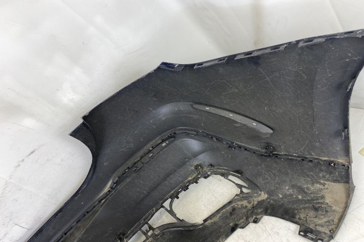 Оригинална задна броня със сензори и престилка в добро състояние Мерце