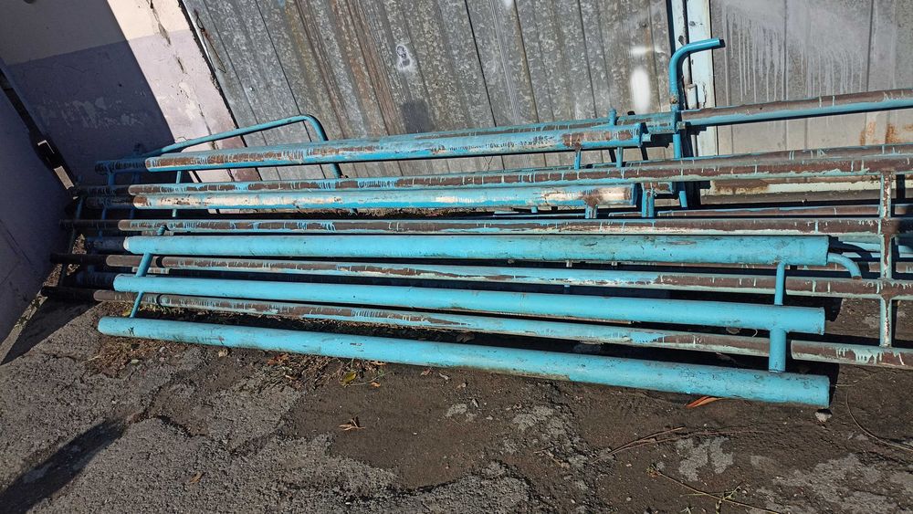 Продам котел и трубы отопления