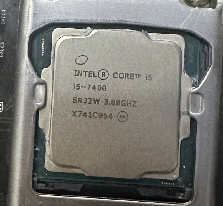 Intel Core i5-7400 + Gigabyte H110M-S2