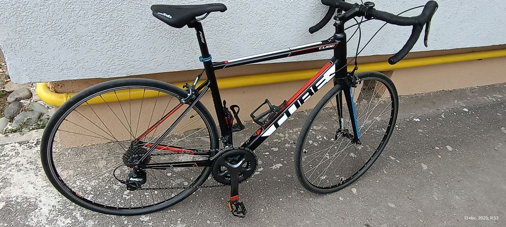 Vand  cursiera custom  Cube  (nu trimit prin colet )