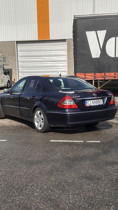 Vând mercedes E220 W211 Face lift