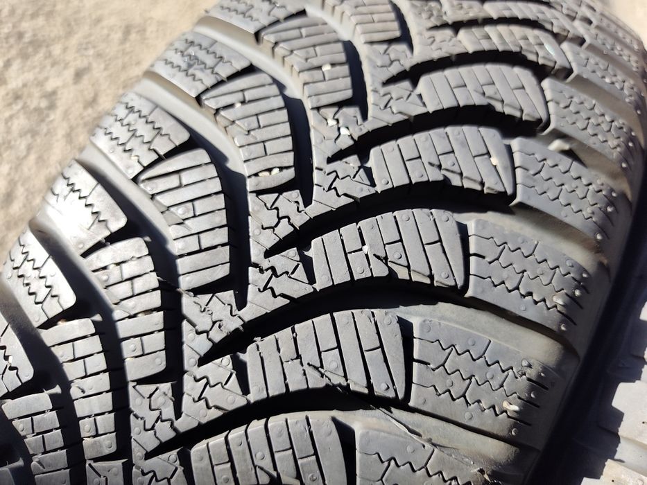 185/60/15" 4бр Hankook winter i sept rs2, dot3421,7mm