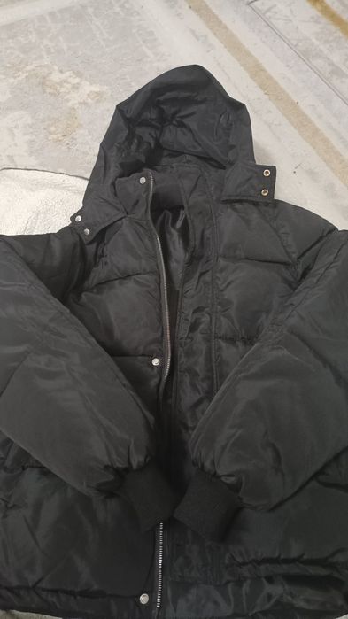 Продам зимние куртки