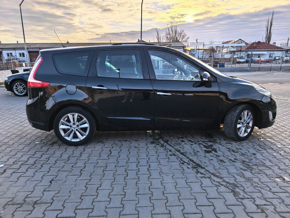 RENAULT GRAND SCENIC ||| 2.0 160 CP 3900€