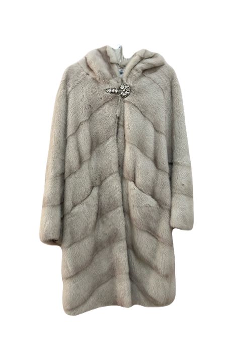 Шуба 3-4 киілген.