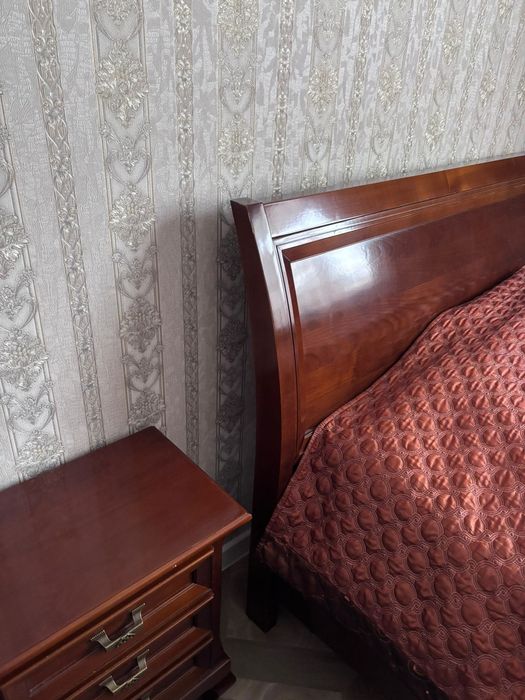 Продаётся спальный гарнитур