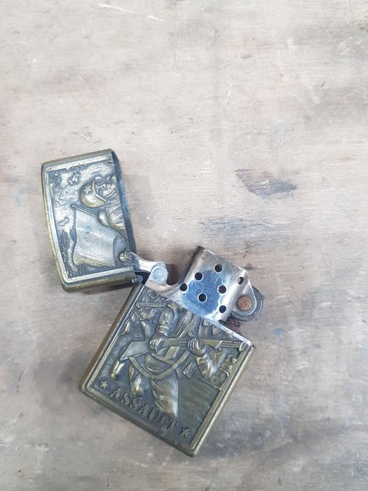 Зажигалка бензиновая Зиппо