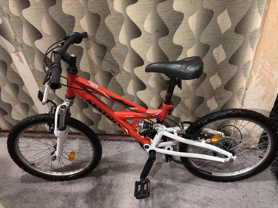 MATRIX Велосипед 20" FLASH червен