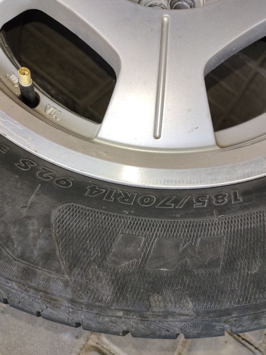 Продам диски с летней резиной