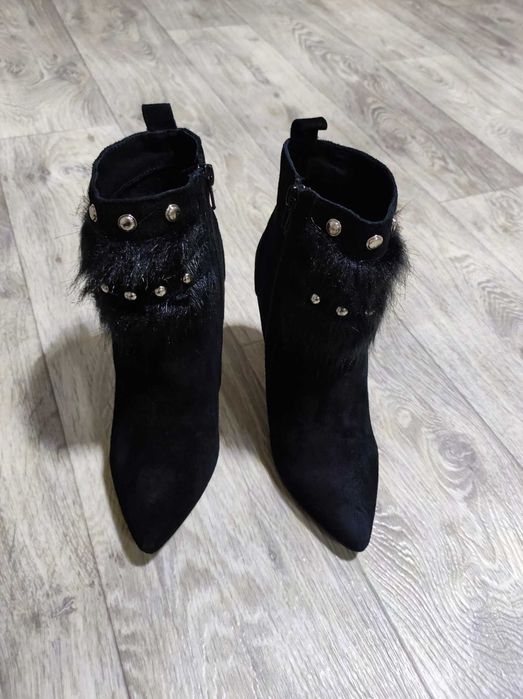 Елегантни велурени боти DANIELE GILARDO с ток-10см. Номер 37