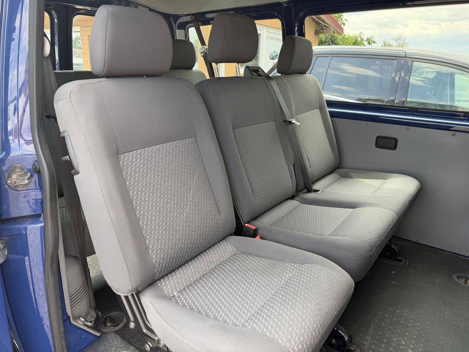 Volkswagen Transporter T5 2010 2.0TDi Euro 5 8+1 Locuri