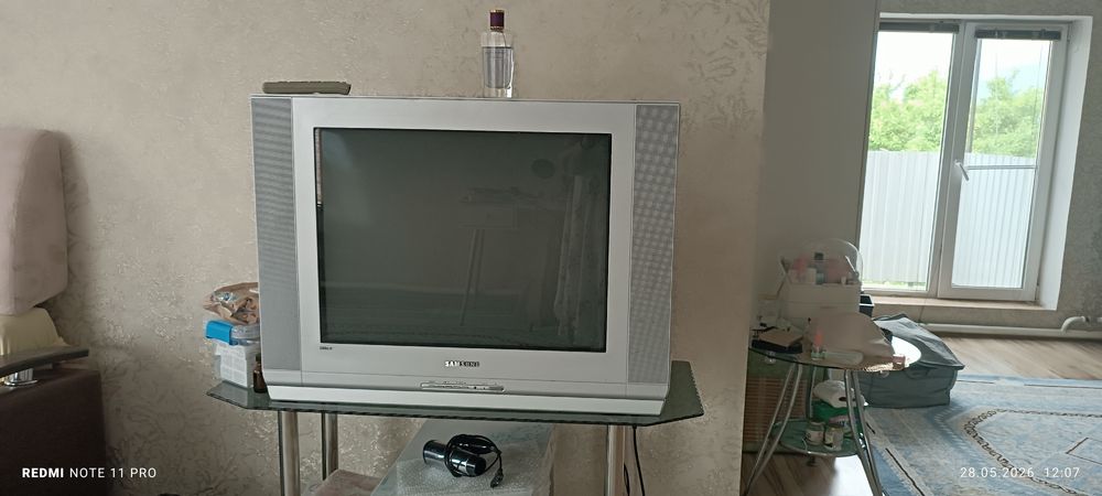 Телевизор ,капот 15000 т