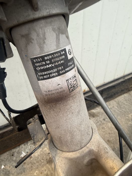 Шенкел амортисьор носачи bmw m2 g87 m3 g80 m4 g82 бмв м2 г87 м3 г80 м4