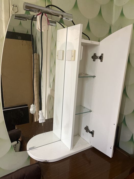 Продам зеркало в ванную