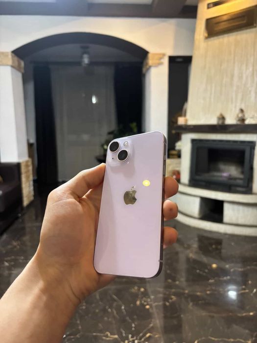 Doar azi iPhone 14 Roz 100% + Folie + Husa noua