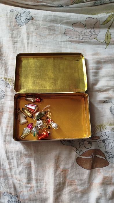 Жестяные коробки СССР