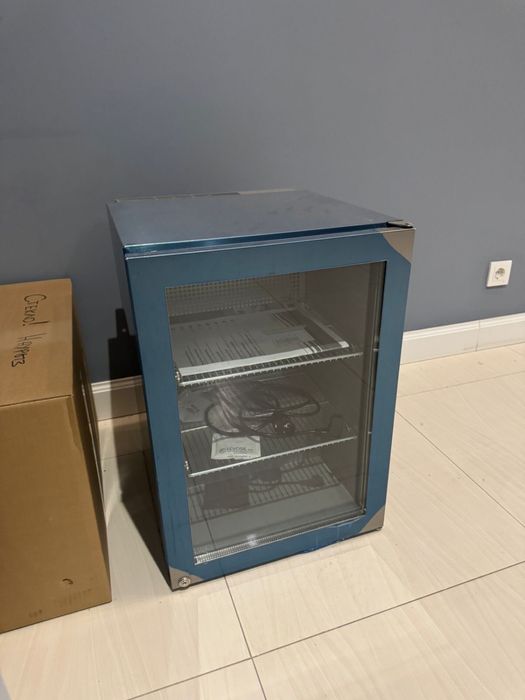 Liebherr мини холодильник