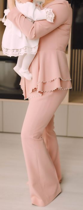 Costum botez/eveniment /roz,marimea 38