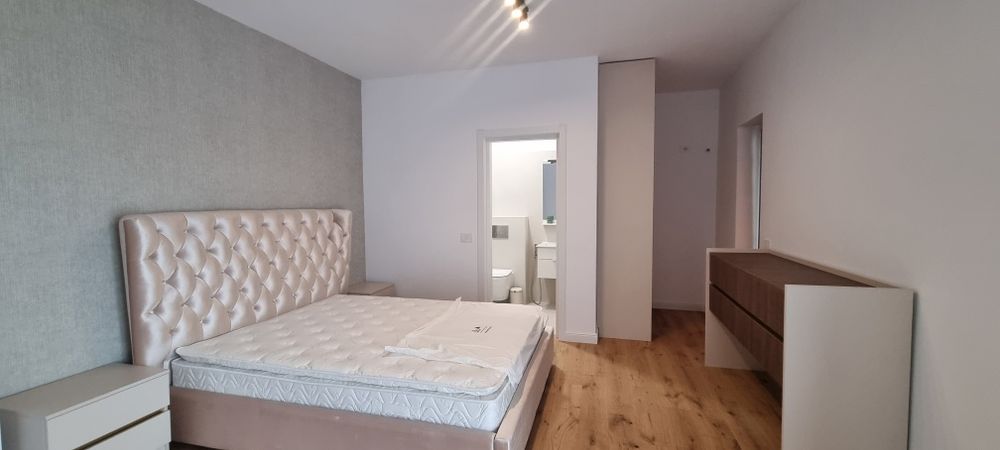 3 camere 98 mp + 51 mp de terasa/ Prima inchiriere/ 2 bai/ parcare/ Et 5/5/ Pipera 188/ Scoala Americana