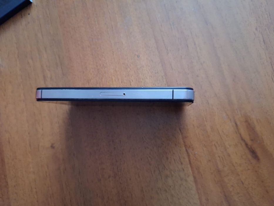 Apple 4s комплект только телефон
