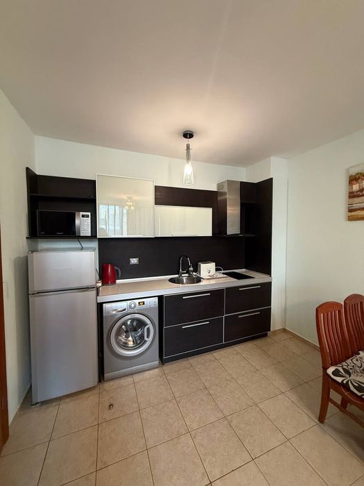 Дава се под наем Двустаен апартамент в к.к. Слънчев бряг - 56 кв.м за 350 € - Снимка #3