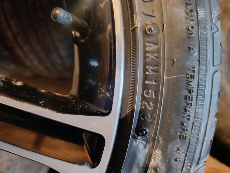 Размер R18. 225/45